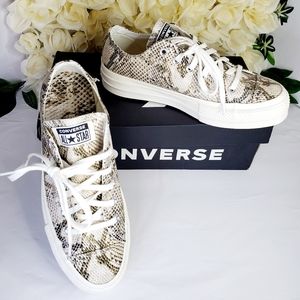 BrandNew‼️Women platform converse size 8.5